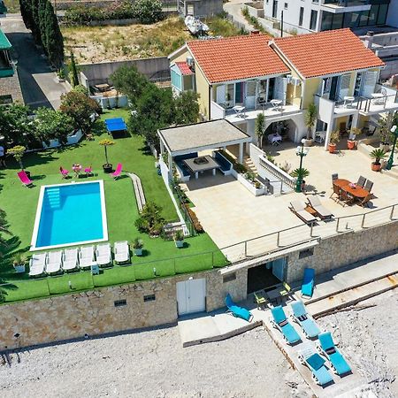 Villa Unique Sur La Plage Pour Des Vacances Inoubliables En Famille Ou Entre Amis Pour 10 Personnes Слатине Экстерьер фото